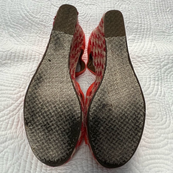 Toms Orange Coral Espadrille Wedges - Picture 4 of 4